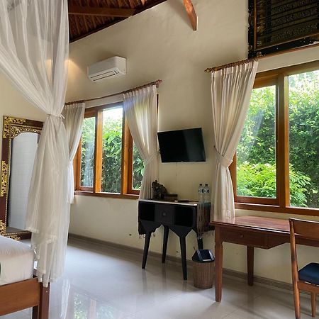 Hotel Graha Madesimon Ketewel Exterior foto