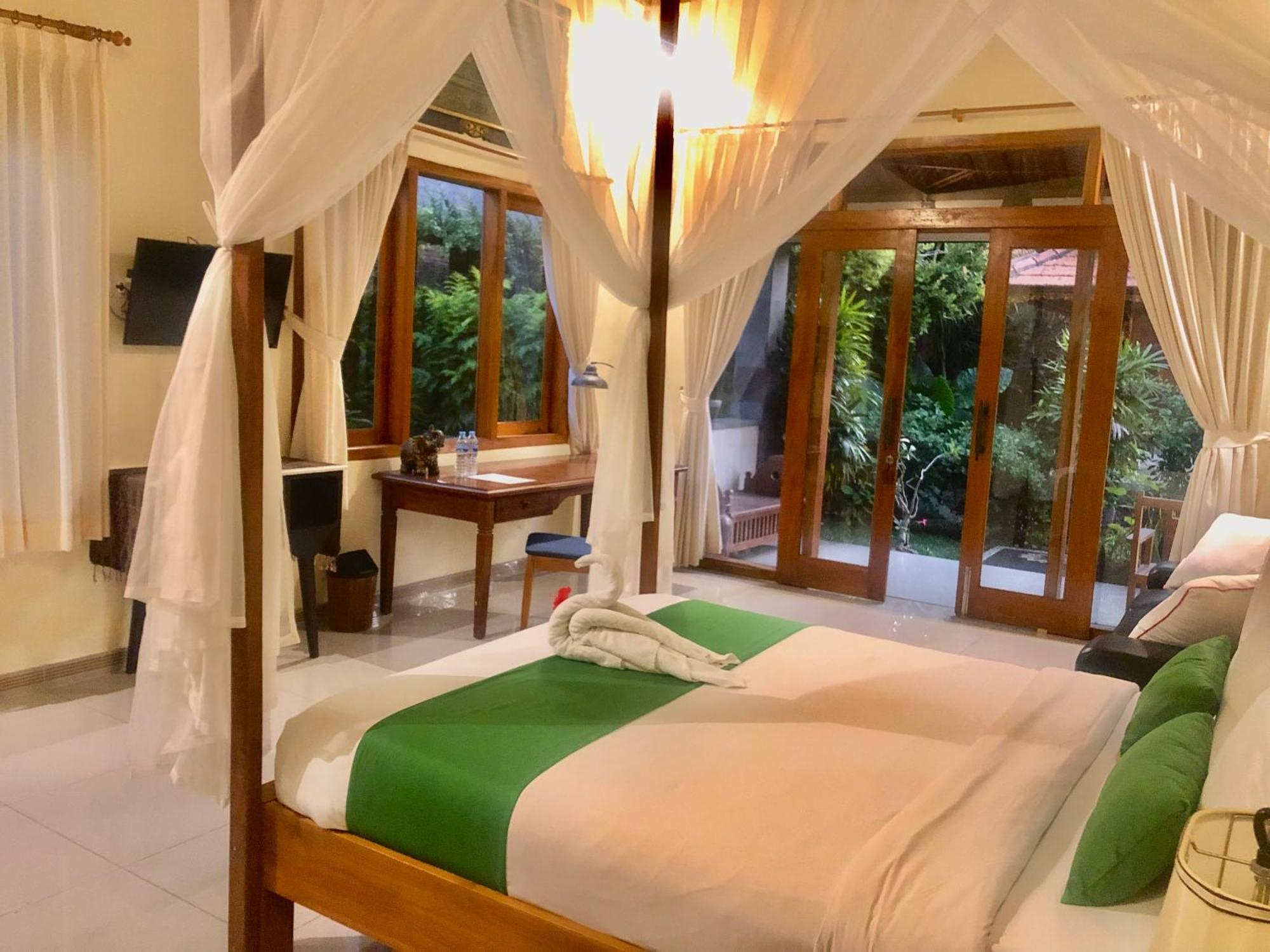 Hotel Graha Madesimon Ketewel Exterior foto