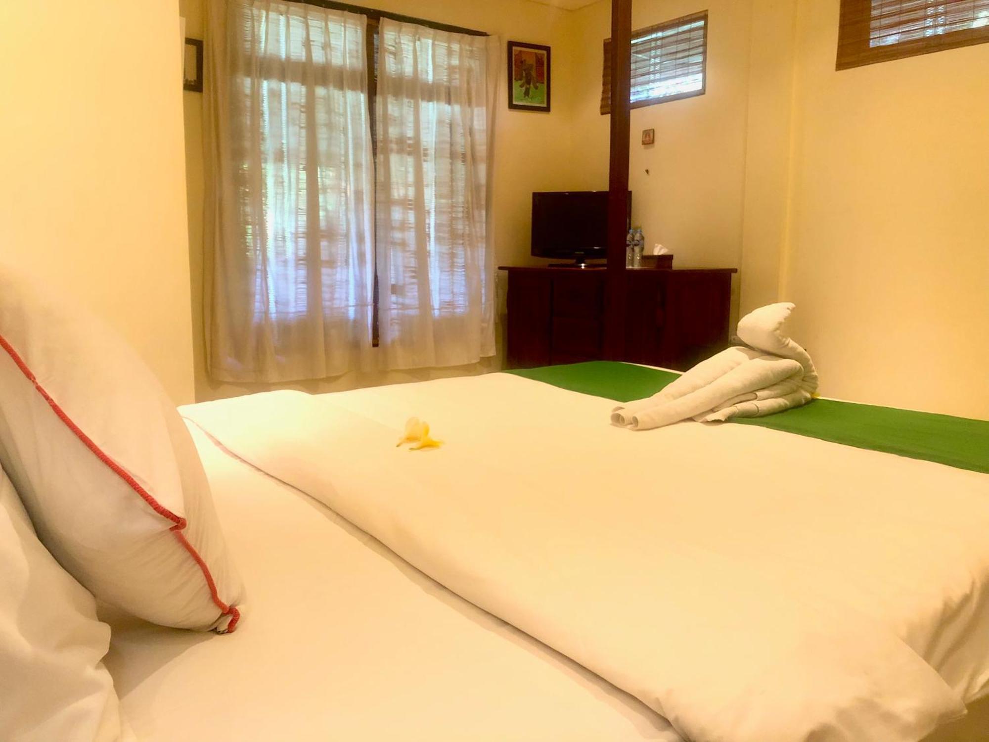 Hotel Graha Madesimon Ketewel Exterior foto