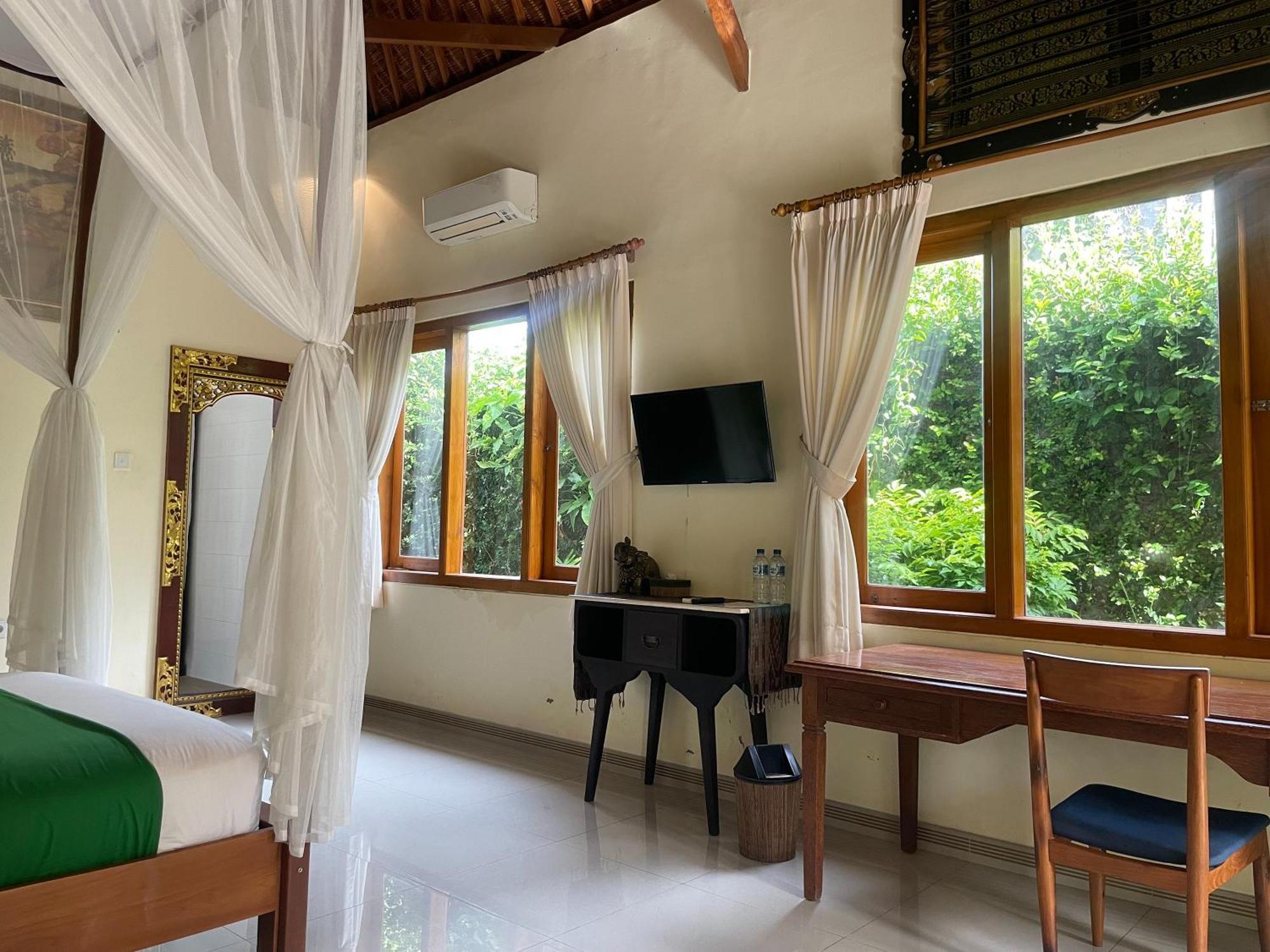 Hotel Graha Madesimon Ketewel Exterior foto