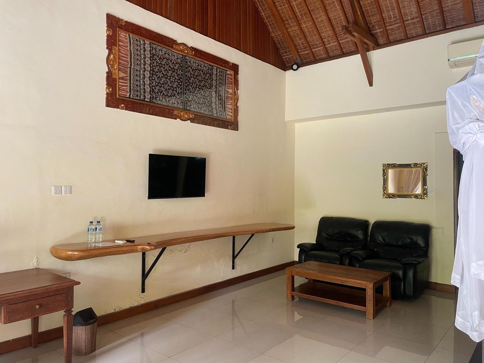 Hotel Graha Madesimon Ketewel Exterior foto