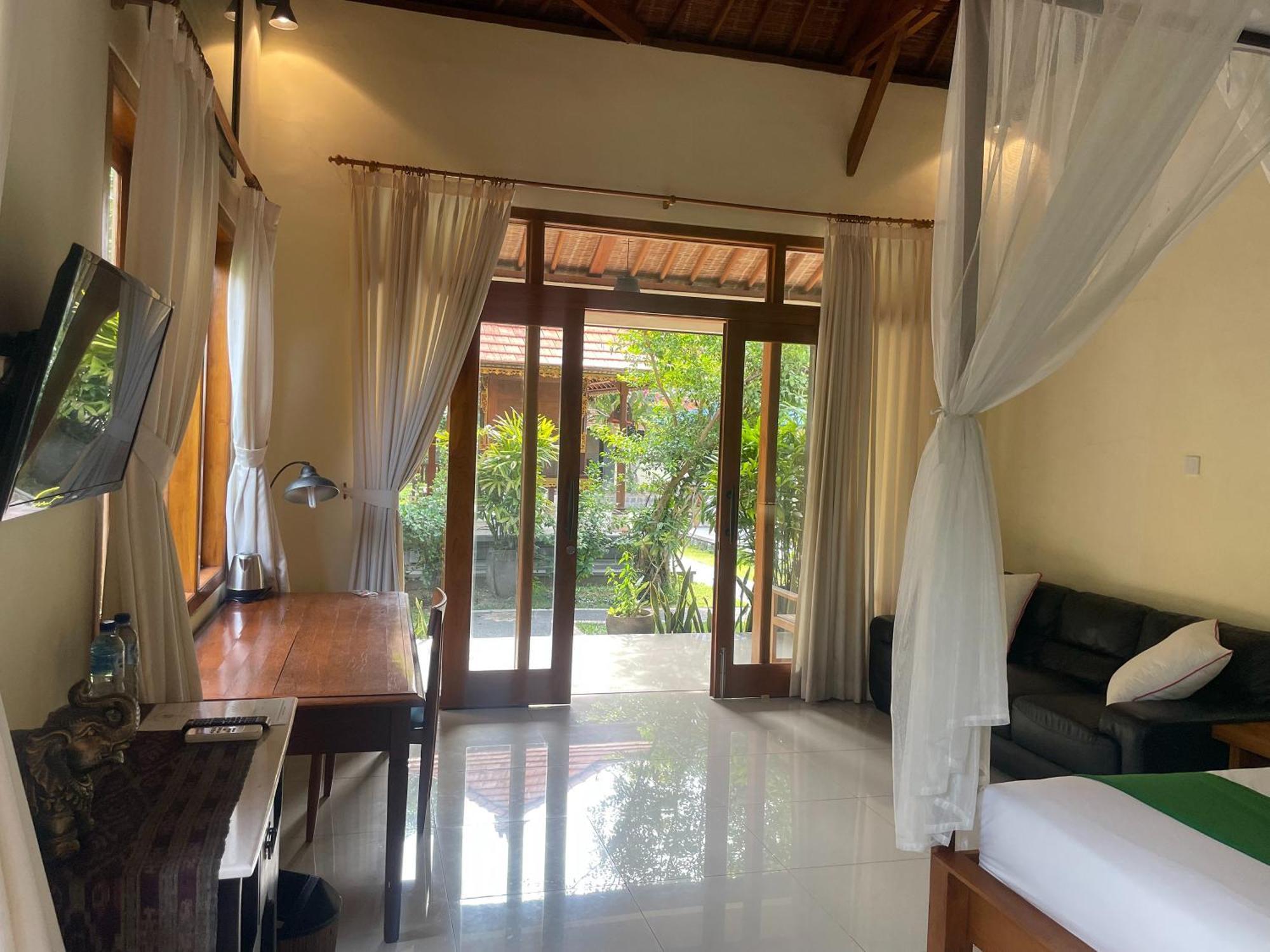 Hotel Graha Madesimon Ketewel Exterior foto