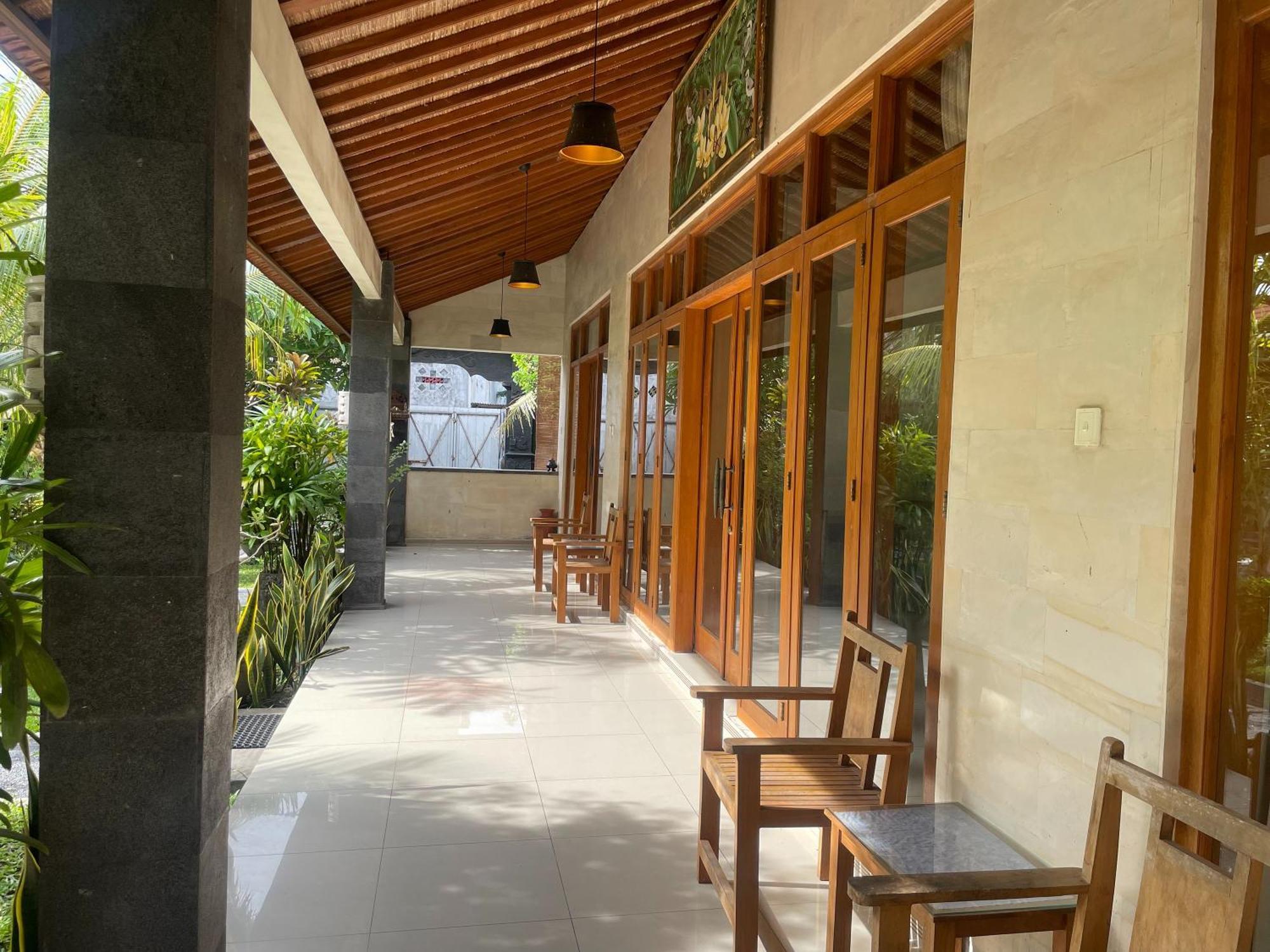 Hotel Graha Madesimon Ketewel Exterior foto