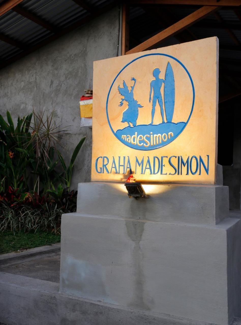 Hotel Graha Madesimon Ketewel Exterior foto